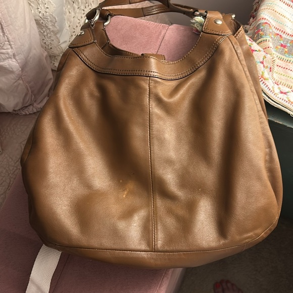 Coach Lynn Hobo Carmel Leather Shoulder Bag FIRM - Picture 5 of 14